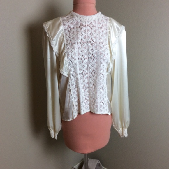 VTG 70s VICTORIAN LIQUID SATINY BLOUSE/SKIRT SET - Picture 2 of 8